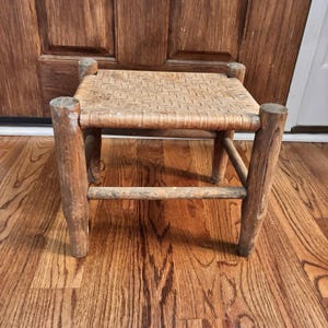 Vintage Rustic Woven Rush Seat Foot Stool Wooden Primitive Farmhouse 14" x 11"