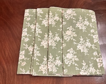 Servilletas vintage Williams Sonoma verdes con estampado floral, juego de 4, algodón chintz, mesa rústica