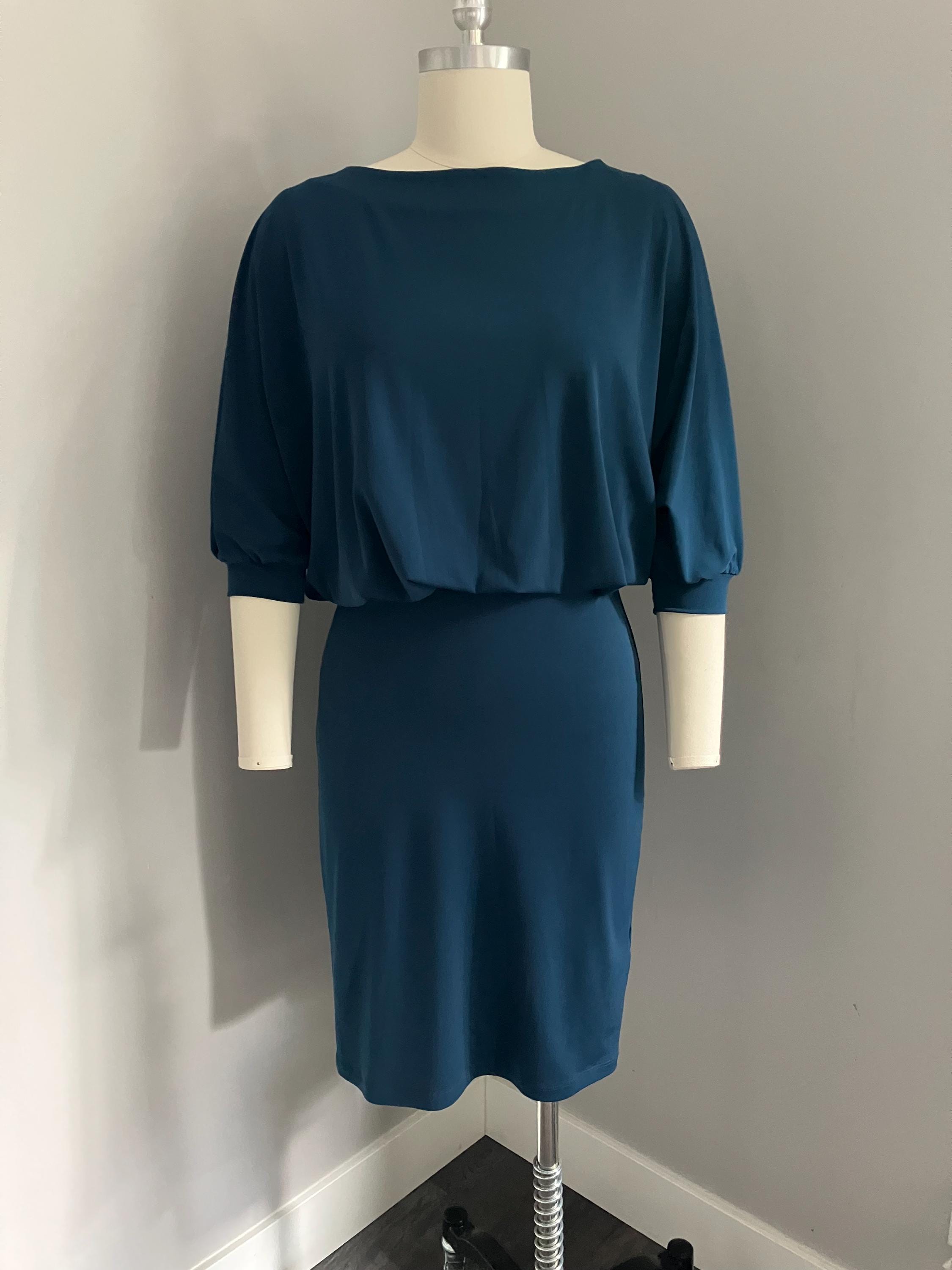 Boat Neck Dress in Jersey with Batwing Sleeves / Size Medium to Large