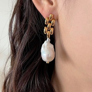 Natural Baroque Pearl Drop Earrings/ Bridal Earrings/ Heirloom Earrings