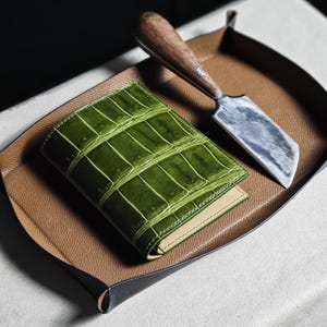 Personalisierte Leder Alligator Brieftasche für Frauen, Gravur Brieftasche,Leder Brieftasche,Geschenk für sie,Freundin Geschenk für sie, Geschenke für Muttertag