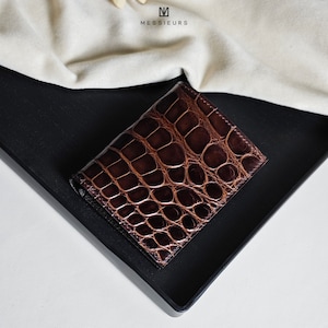 Personalisierte Alligator Lederbrieftasche, gravierte Brieftasche, Geschenke für Papa, Geschenke für ihn, Geburtstagsgeschenke, Geschenke für besondere Anlässe