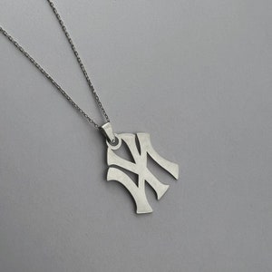 NY Yankees Mini Pendant Necklace – The M Jewelers