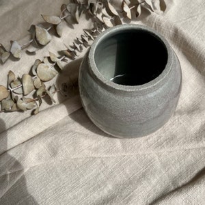 Vase rond en céramique Poterie faite à la main image 5