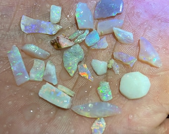 rough crystal opals from lightning ridge NSW