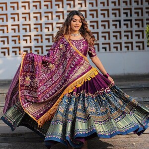 Navratri ghagra cheap choli online