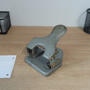 Punzonatrice per carta, Punzonatrice per carta in metallo, Attrezzatura per ufficio, Arredamento per ufficio, Punzonatrice per carta retrò