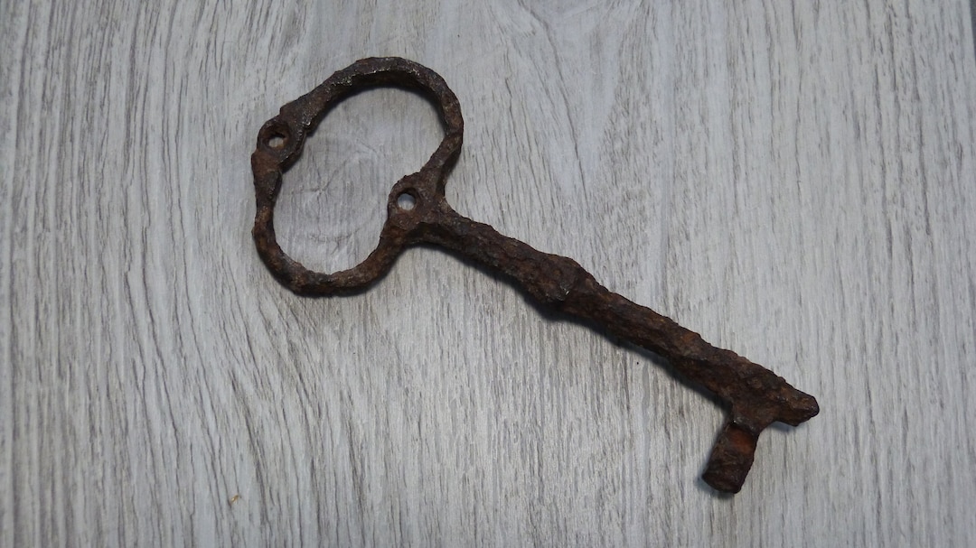 Large Metal Key, Old Metal Key, Vintage Key, Antique Skeleton Key