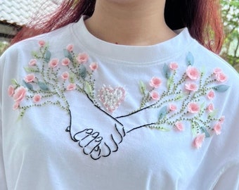 Embroidered T-Shirt / Womens Bo Ho Shirt / Plants T Shirt / Wild Flowers TShirt / Custom Embroidered T-Shirt