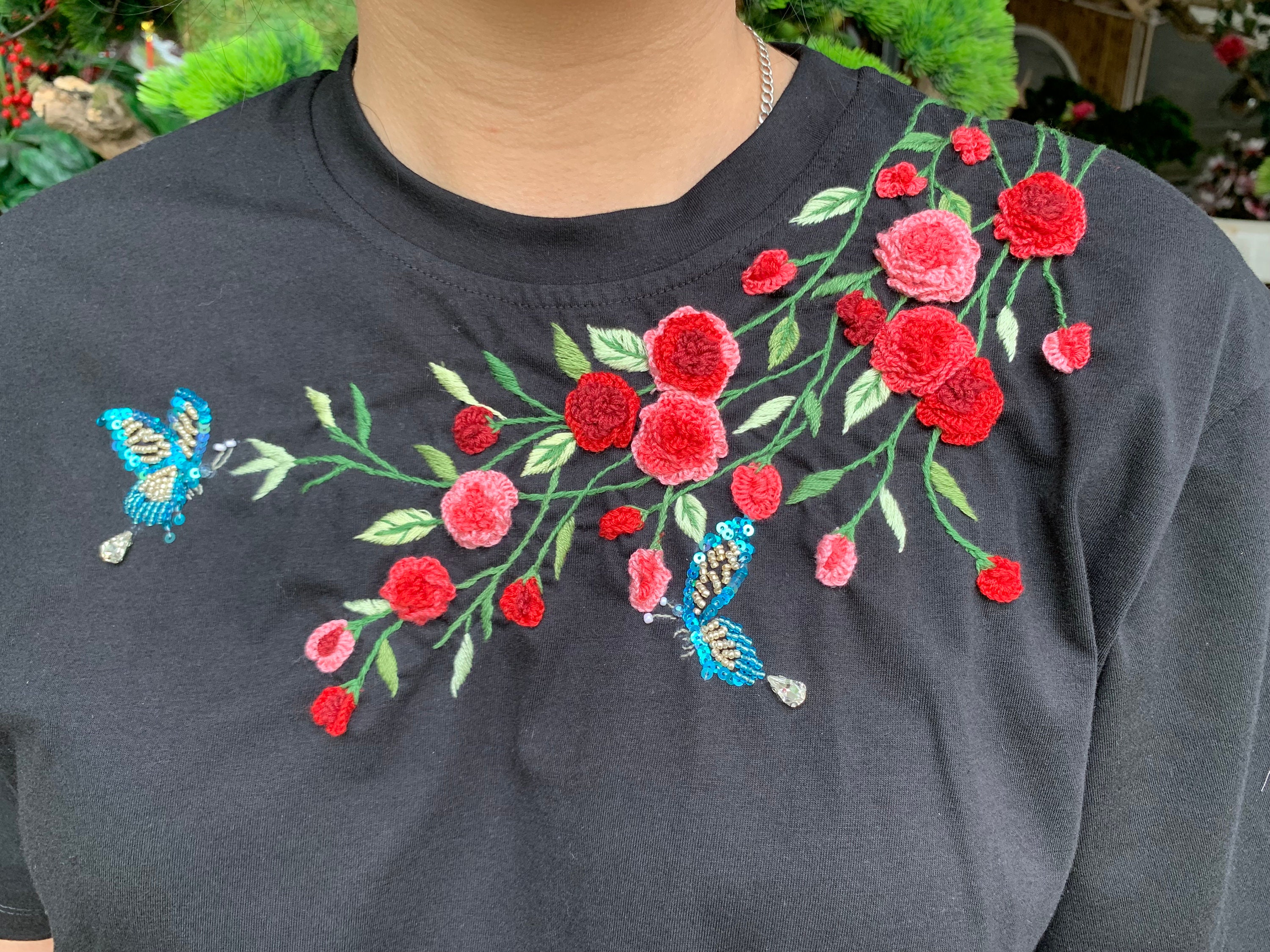 Embroidered T-shirt / Womens Bo Ho Shirt / Plants T Shirt / Wild Flowers Tshirt / Custom Embroidered T-shirt - Etsy Embroidered T-shirt / Womens Bo Ho Shirt / Plants T Shirt / Wild Flowers Tshirt / Custom Embroidered T-shirt - Etsy