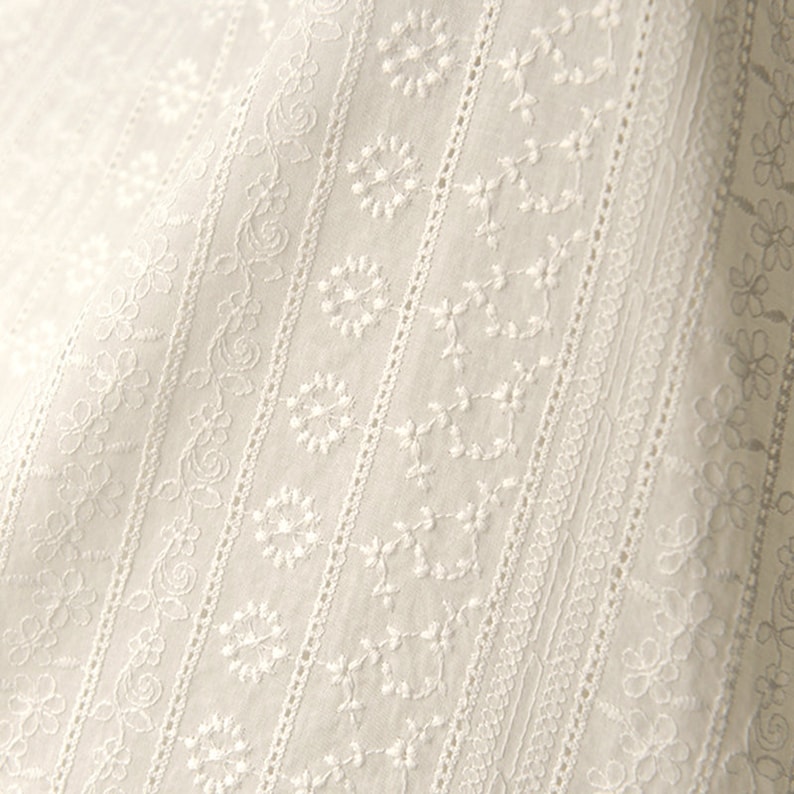 Tessuto di cotone bianco,Tessuto di cotone crema,Tessuto floreale,Tessuto cuscino,Tessuto morbido,Tessuto abito estivo,Tessuto tagliato su misura,Tessuto di cotone immagine 4