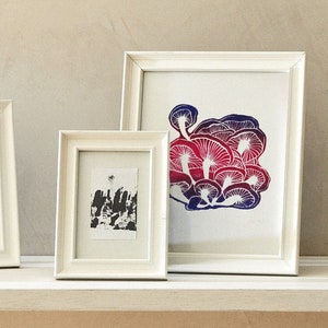 Impression d'art champignons, forêt, nature, impression linogravure faite main, sculpture originale à la main, cadeau original, a4, édition signée, frais de port gratuits en Pologne