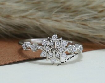 14K White Gold Ring, Pretty Flower Snowflake Shape Engagement Ring, Star Shaped Proposal Ring, Cluster Diamond Ring, Perfect Gift For Love