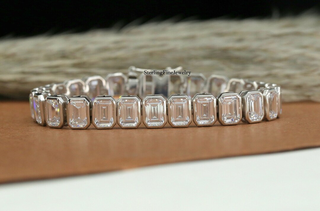 14K Gold Box Clasp Bracelet 7X5 MM Emerald Cut Moissanite Etsy
