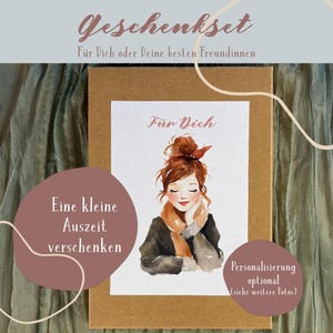 Könnte beinhalten: Ein Geschenkset mit einer Aquarellillustration einer Frau mit roten Haaren und einem Schal. Der Text auf der Karte lautet "Für Dich". Zusätzlicher Text: "Geschenkset", "Eine kleine Auszeit verschenken" und "Personalisierung optional".