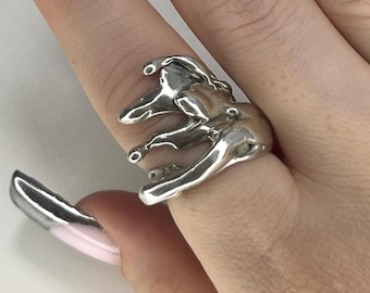 Ring mit tropfender Silberflüssigkeit – Unvergleichlich – Handgefertigtes Schmuckstück aus 925er Sterlingsilber mit unregelmäßigen Formen – Geschenkidee