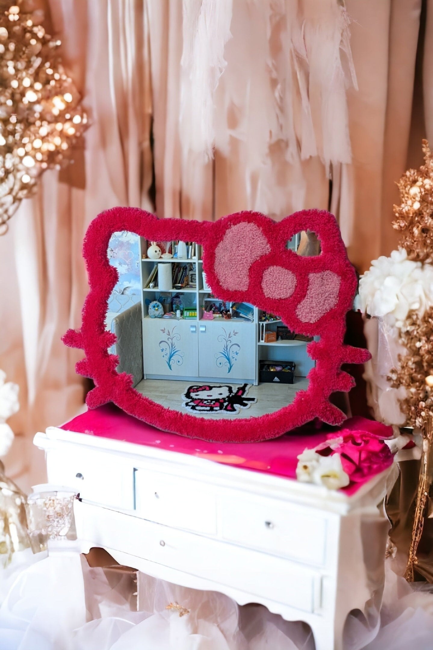 Hello Kitty Pink Safe Mirror for Glamour Girl Room 