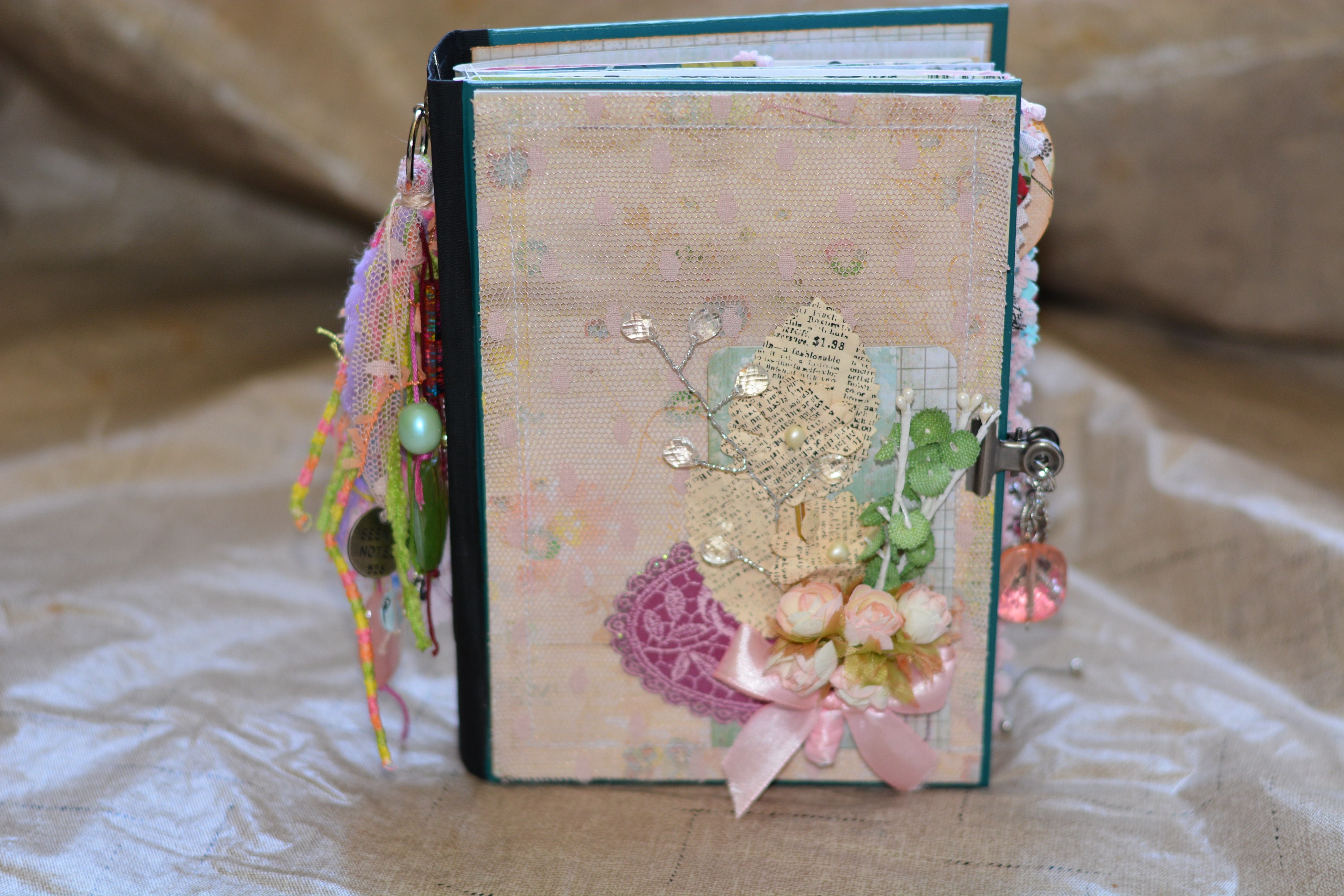 立体・オブジェ mo-on.M Junkjournal no.10 Handcrafted Junk Journal - YouTube