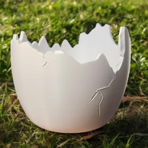 Eggshell Shaped Planter | 3D Printed Planter | Unique Planter | Flower Pot | Gift for Her | Homestead Decor | Porch Planter