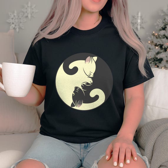 Cat Shirt Lover - Minimalist Cat Lover Gift | Zen Harmony Graphic | Cute Unisex Cozy Top