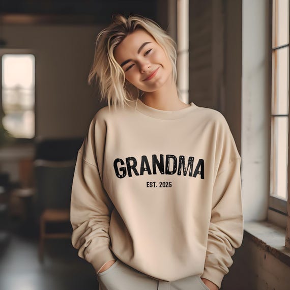 Grandma Sweatshirt Personalized Gift for Grandmother Mom Birthday Mother's Day Cozy Pullover Family Love Shirt, Comfort Colors