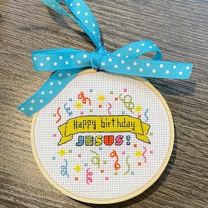 Joyeux anniversaire Jésus !  Téléchargement instantané de motif de point de croix, décoration de Noël, carte de voeux
