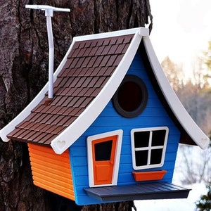 Whimsical Tooned Birdhouse – Weatherproof, Easy to Clean – Garden Gift Idea