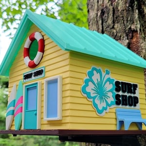 The Surf Shop - Birdhouse with Beach Vibes