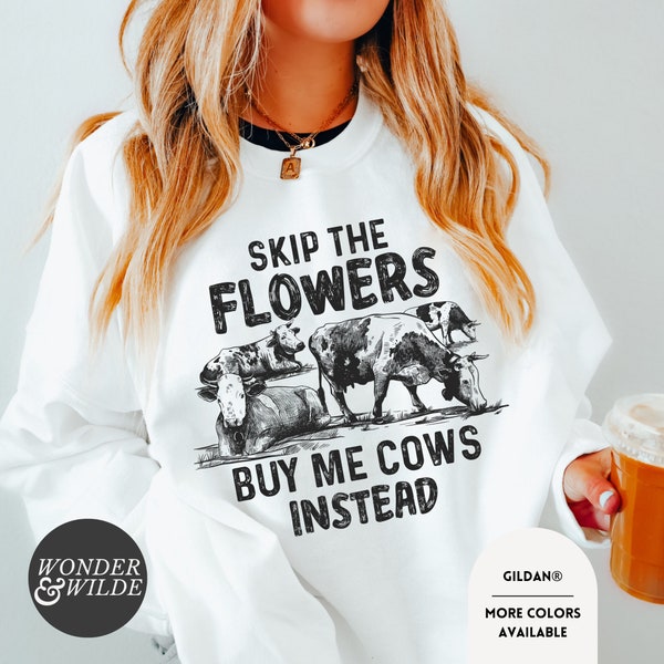 Cow Sweatshirt, Vintage Western Wear, Farm Animal Shirt, Bull Cottagecore Shirt, Cow Lover, Cow Gift, Farm Life, Cow T-shirt, Farm Tee