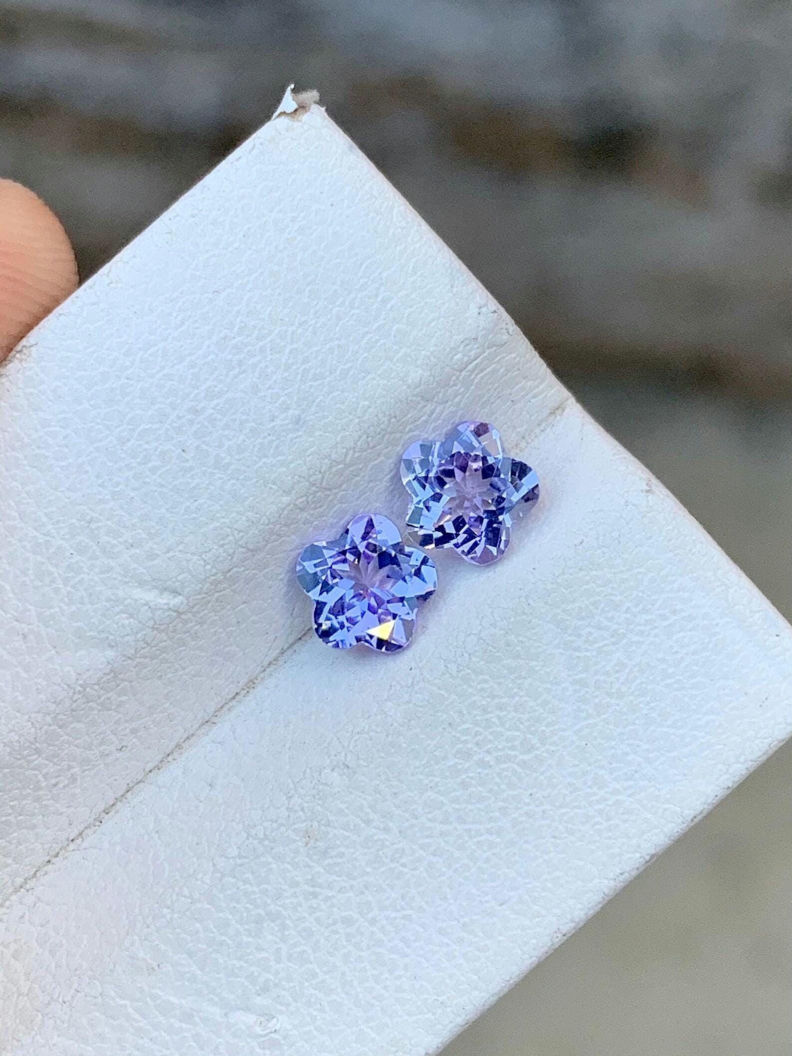 Flower-Cut Tanzanite Pair: Lavender Dusk-Blue Gemstones (1.49 Carats)