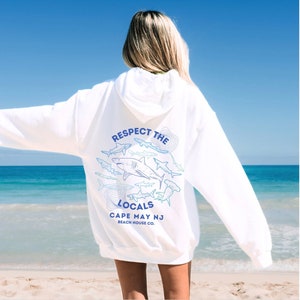 Felpa con cappuccio Cape May, Felpa con cappuccio trendy Cape May, Felpa con cappuccio Respect The Locals, Felpa con cappuccio Cape May NJ, Felpa con cappuccio Shark Cape May, Regalo Cape May, Cape May NJ