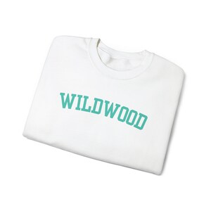 Wildwood NJ Crewneck, Wildwood NJ Coordinates Sweatshirt, Wildwood Gift, Wildwood Beach Crewneck, Wildwood Surf, Cute Women's Wildwood NJ Bild 5