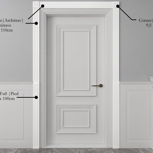 Op de afbeelding: Witte deurframe met witte sierlijsten. De lijst is 9,5 cm bij 110 cm. De hoeklijst is 9,5 cm bij 9,5 cm. De plint is 9,5 cm bij 100 cm.