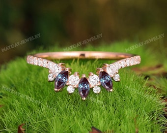 Pierścionek Half Eternity Daily | Solid Gold Marquise Cut Blue Alexandrite Stacking Ring Band | Tiara Alexandrite Ring Enhancer | Złota obrączka ślubna