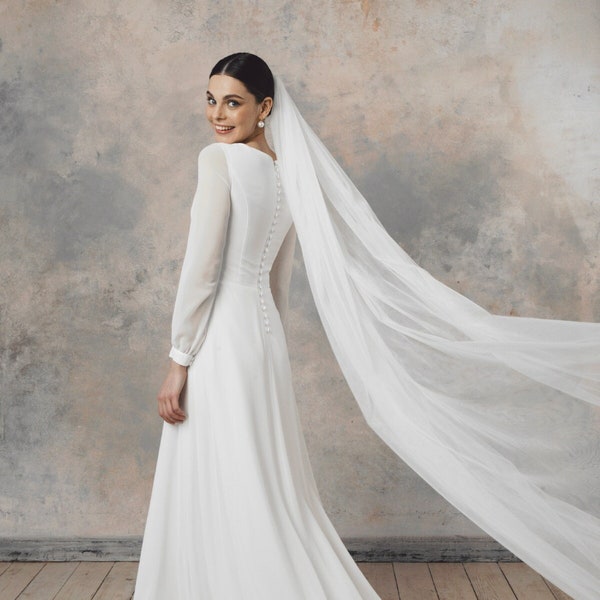 Langarm einfaches Brautkleid, bescheidenes Brautkleid, rustikales Hochzeitskleid | Aina