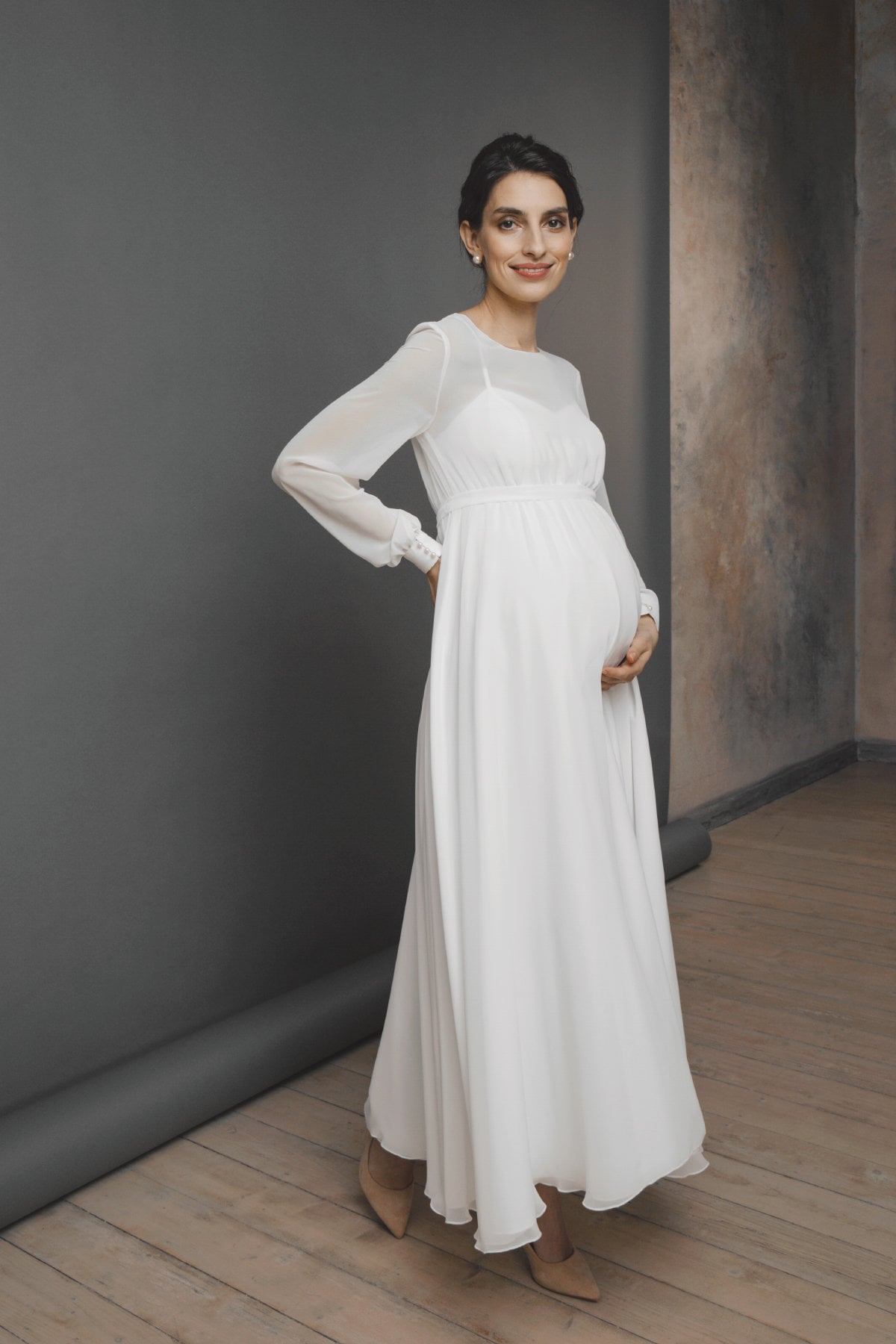 Chiffon Maternity Wedding Dress: Long Sleeves, Simple Bridal Gown Chiffon Maternity Wedding Dress: Long Sleeves, Simple Bridal Gown