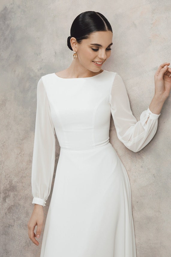 Short Wedding Dress With Long Sleeves, Civil Modest Wedding Dress, Simple  Elopement Wedding Dress Evita -  Canada