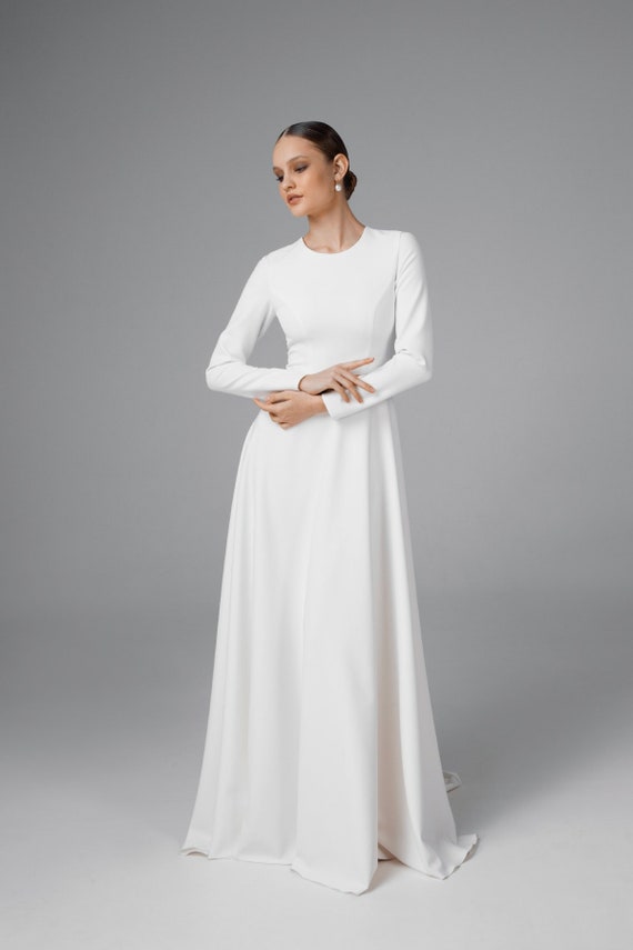 ivory lace evening dress Cap Sleeve Lace Midi Dress In Ivory Nude main image 1