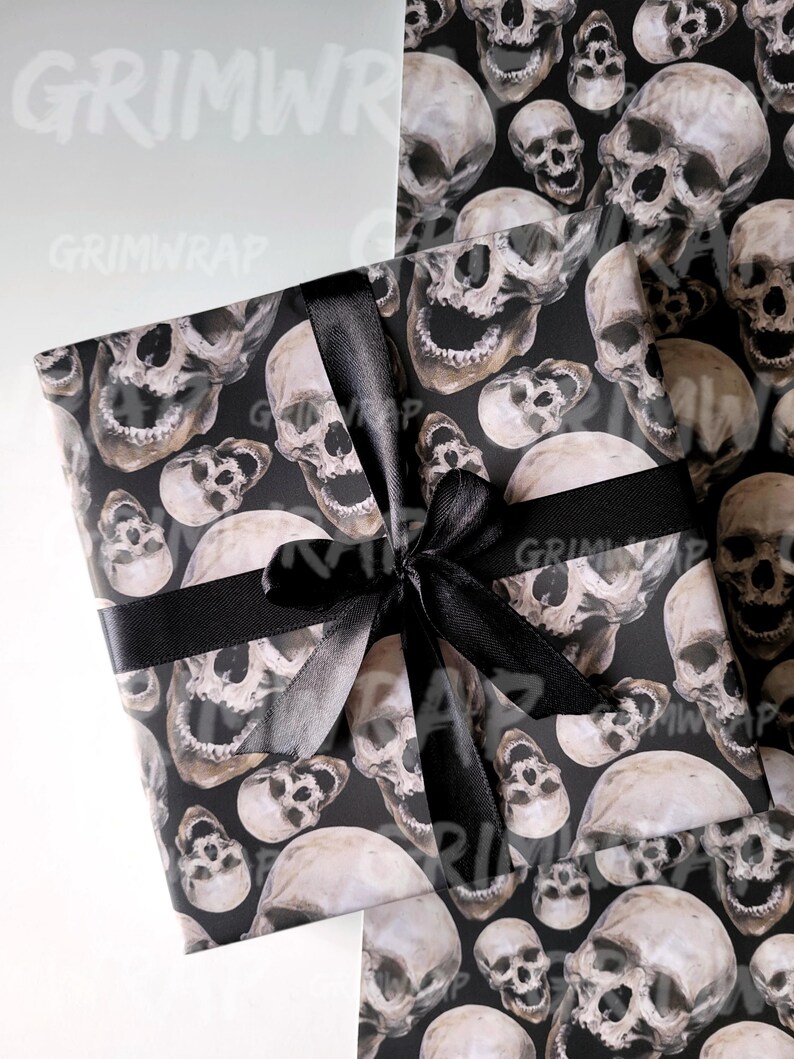 Skulls Galore Grimwrap | Skull wrapping paper, gothic gift wrap, Birthday ideas for him, luxury black gothic print wrap 画像 3