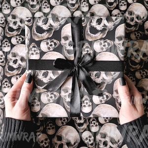 Skulls Galore Grimwrap | Skull wrapping paper, gothic gift wrap, Birthday ideas for him, luxury black gothic print wrap 画像 1