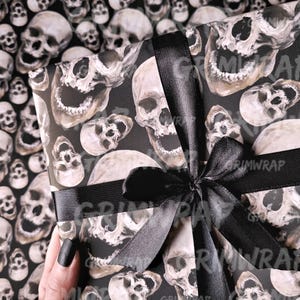 Skulls Galore Grimwrap | Skull wrapping paper, gothic gift wrap, Birthday ideas for him, luxury black gothic print wrap 画像 2