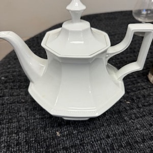 Classy Vintage Mid Century Johnson Bros White Teapot made in England