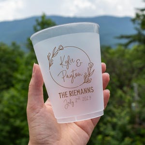 Wedding Cups Frosted, Wedding Toast Cups, Wedding Frost Cups, Shatterproof Cups, Custom Frosted Wedding Cups, Wedding Souvenir, Monogram Cup