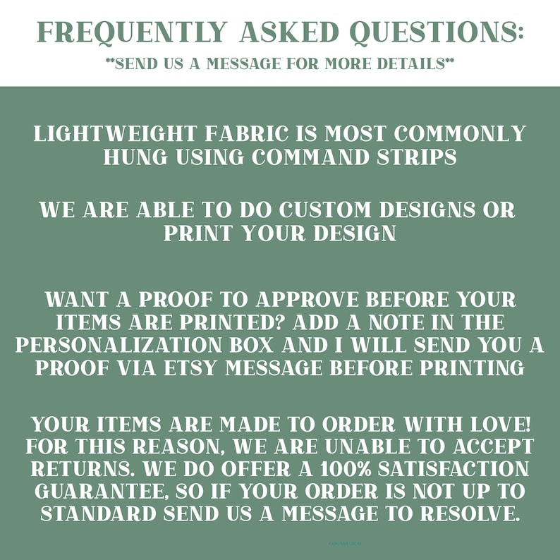 Pu&ograve; includere: Testo su sfondo verde con domande frequenti. Tratta di design personalizzati, bozze e resi, e menziona tessuto leggero e messaggi Etsy.
