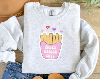 Pommes frites before guys alla hjärtans dag-tröja rolig alla hjärtans dag-tröja med huvtröja, rosa tröja, present till henne, unisex tröja med tung blandning™-krage