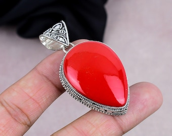 Colgante de coral rojo, joyería bohemia hecha a mano en plata de ley 925.