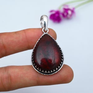 Red Flash Labradorite Gemstone Pendant Handmade Pendant 925 Solid Sterling Silver Beautiful Pendant Red Flash Labradorite Pendant For Women