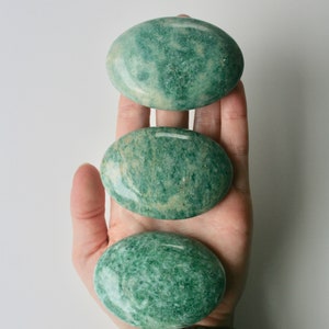 Green Aventurine Palm Stone | aventurine crystal | pocket stone | smooth polished crystal | opportunity stone | green aventurine