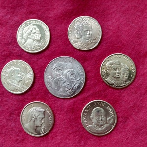 Vintage Set of 7 Commemorative Tokens Engraved by Gregorio Sciltian  1969. One Coin Features the Apollo 11 Lunar Landing.