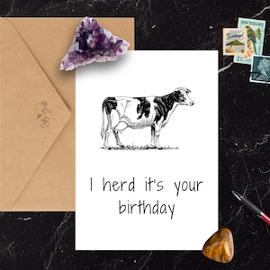 Ouvi dizer que é seu aniversário Cartão de aniversário engraçado para impressão de vaca
